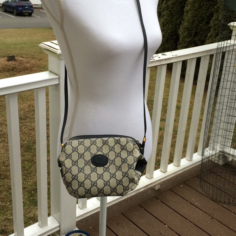 Vintage Gucci Monogram Bag - Mint Condition - Picture 3 of 8